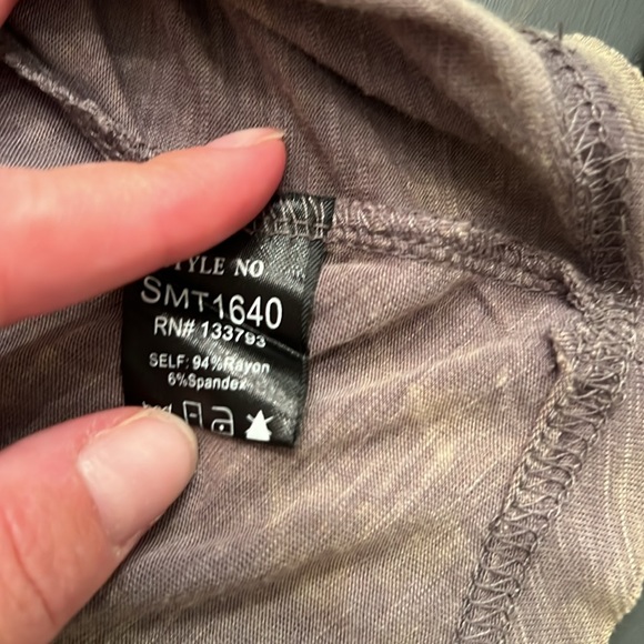 New in bag Vici Get Going Scoop Neck Pocket Tee - Picture 14 of 16